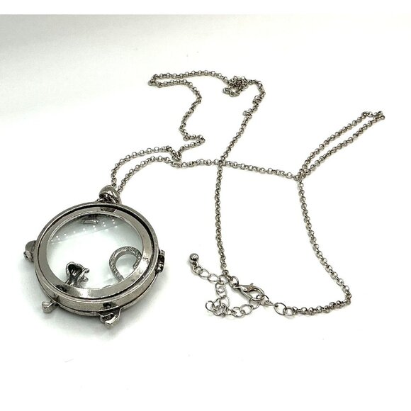 Silver Cat Design Magnifying Glass Pendant Necklace - Picture 4 of 10